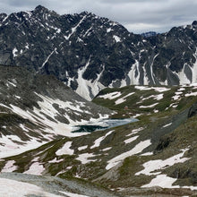 Lade das Bild in den Galerie-Viewer, WONDER MOUNTAINS